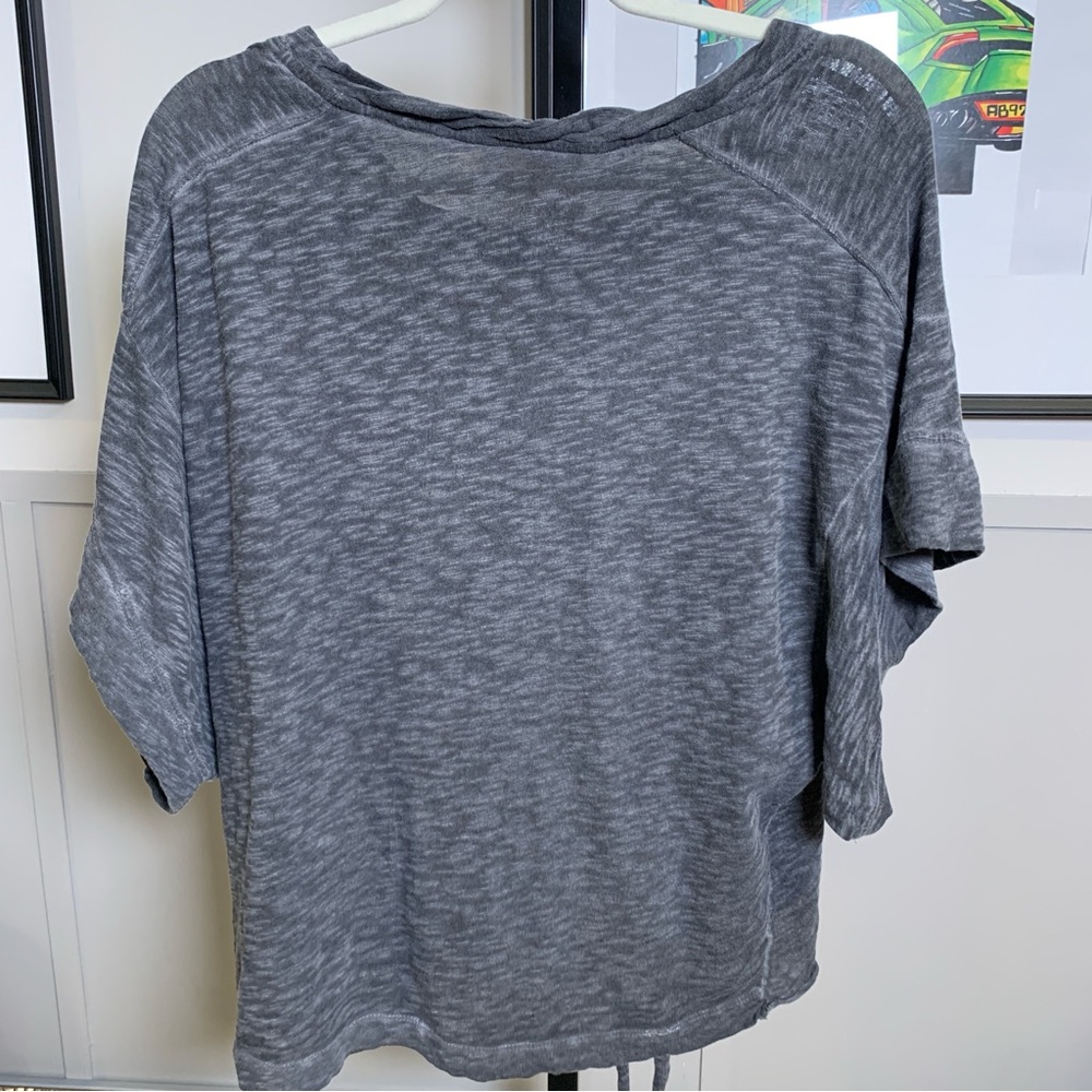 Heathered Gray Cotton Short Sleeve T-Shirt Size Medium - Picture 2 of 9